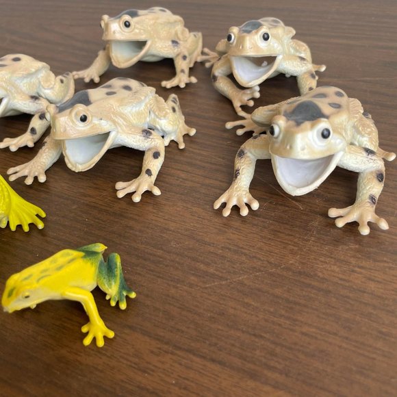 Vintage 1998 Frog Toys - Picture 4 of 6
